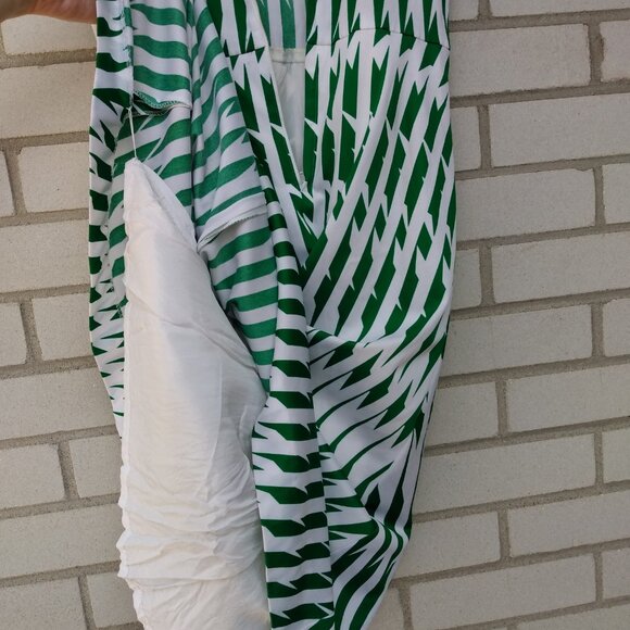 Vintage Dress Green White Vertical Geometric Stripes 32"B 27"W Retro 60s 70s - Picture 10 of 13